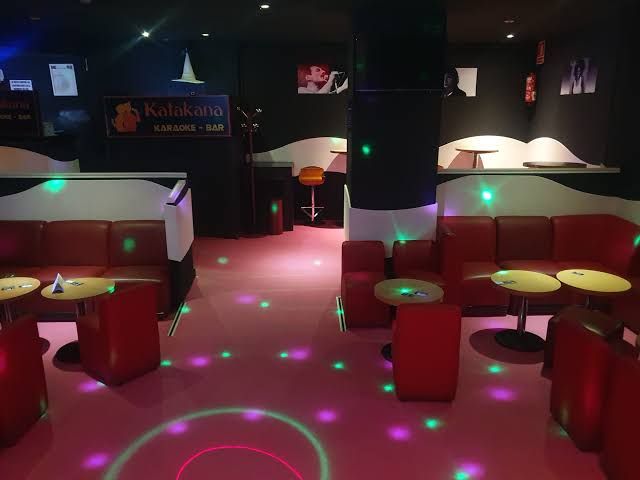 Escenario de Karaoke Katakana Madrid